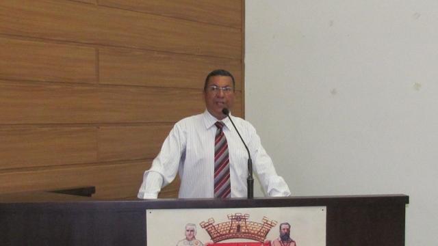Pastor Otávio Pinheiro é um dos que foram cobrados pelo prefeito Alexandre Ferreira em reunião (Foto: Divulgação Câmara)
